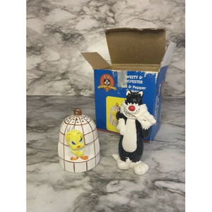 Looney Tunes Tweety & Sylvester Salt & Pepper Shakers